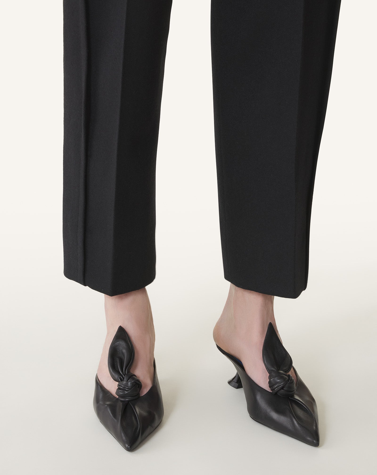 MIDNIGHT STEP BOW LEATHER MULE WITH HEEL - Image 6