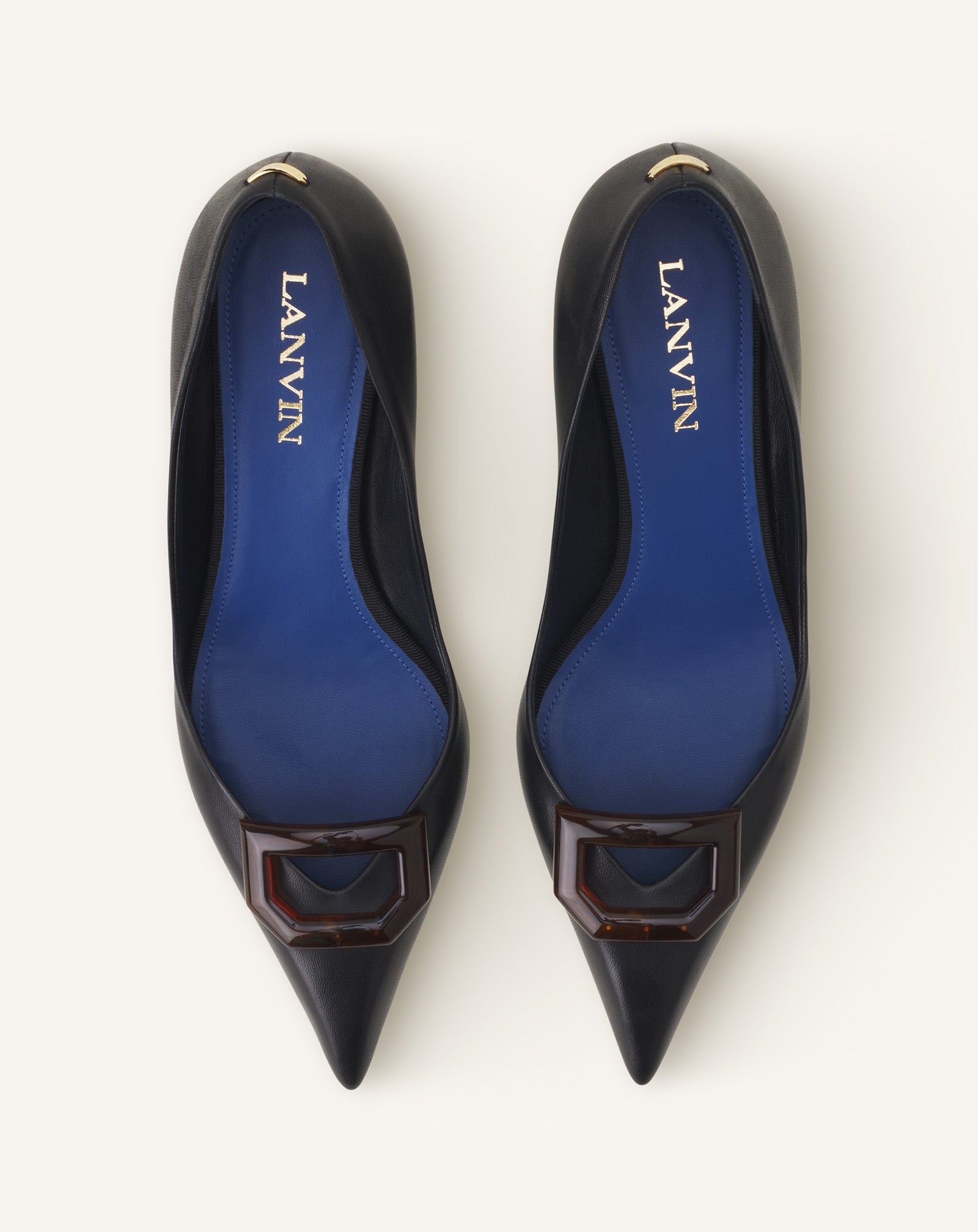 MIDNIGHT STEP LEATHER PUMP WITH BUCKLE - Image 4