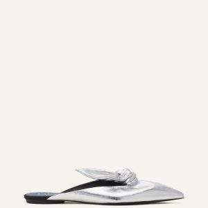 MIDNIGHT STEP BOW MULE IN METALLIC LEATHER