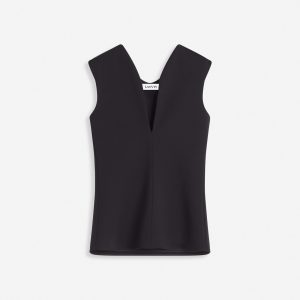 JERSEY TOP WITH A PLUNGING NECKLINE